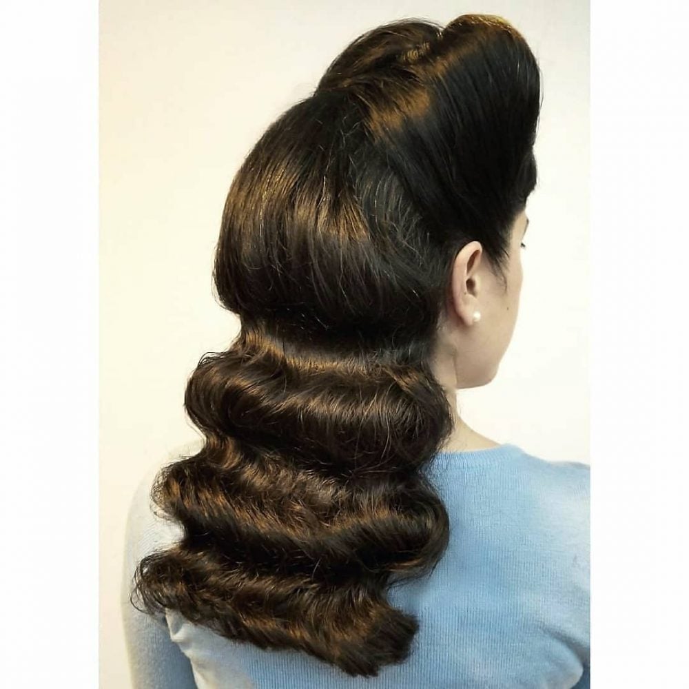 40 Easy Retro &amp; Vintage Hairstyles to Try This Year