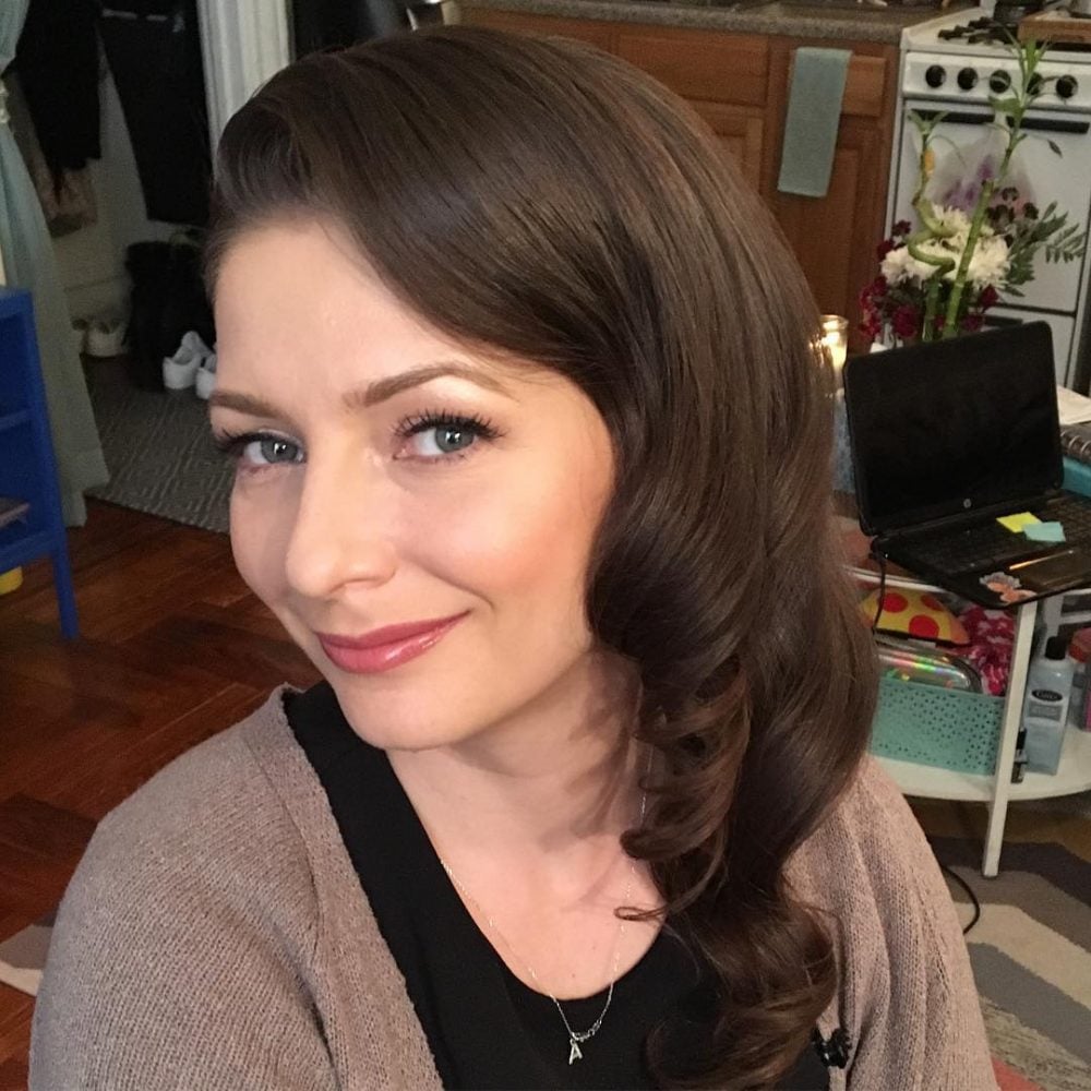 40 Easy Retro &amp; Vintage Hairstyles to Try This Year