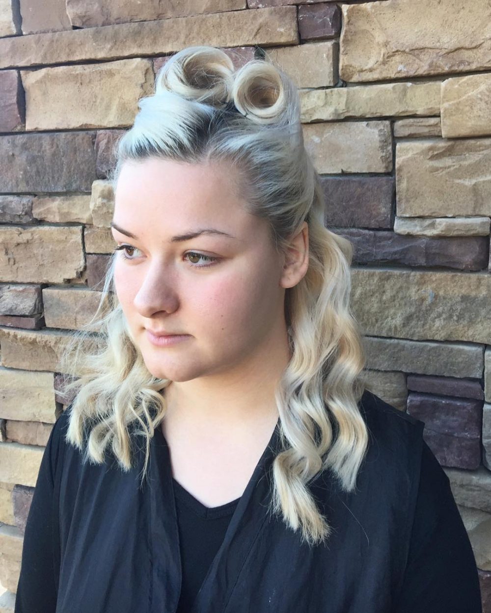 40 Easy Retro &amp; Vintage Hairstyles to Try This Year