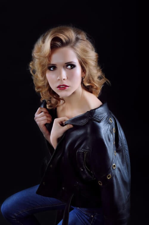 40 Easy Retro &amp; Vintage Hairstyles to Try This Year
