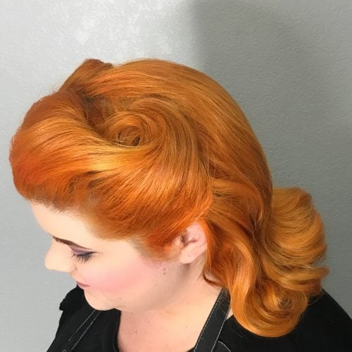 28Pin-Up Hairstyles That Scream “Retro Chic” (Tutorials Included)