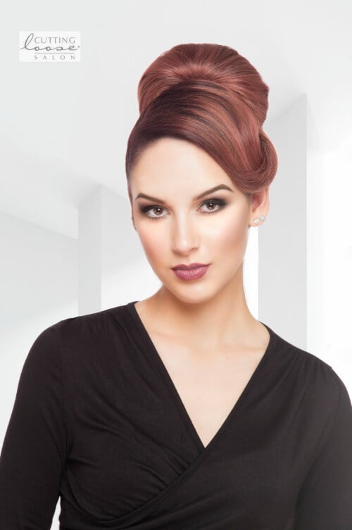 28Pin-Up Hairstyles That Scream “Retro Chic” (Tutorials Included)