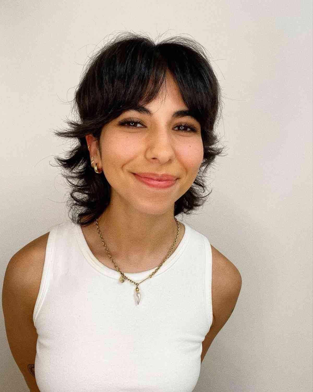 25 Gender Neutral Haircuts and Hairstyles for 2025