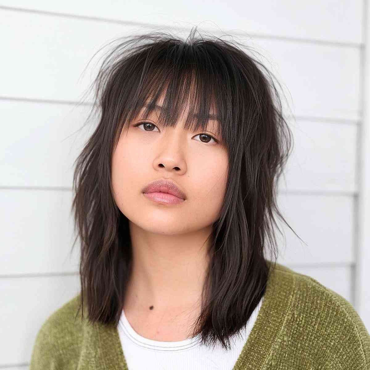 25 Gender Neutral Haircuts and Hairstyles for 2025