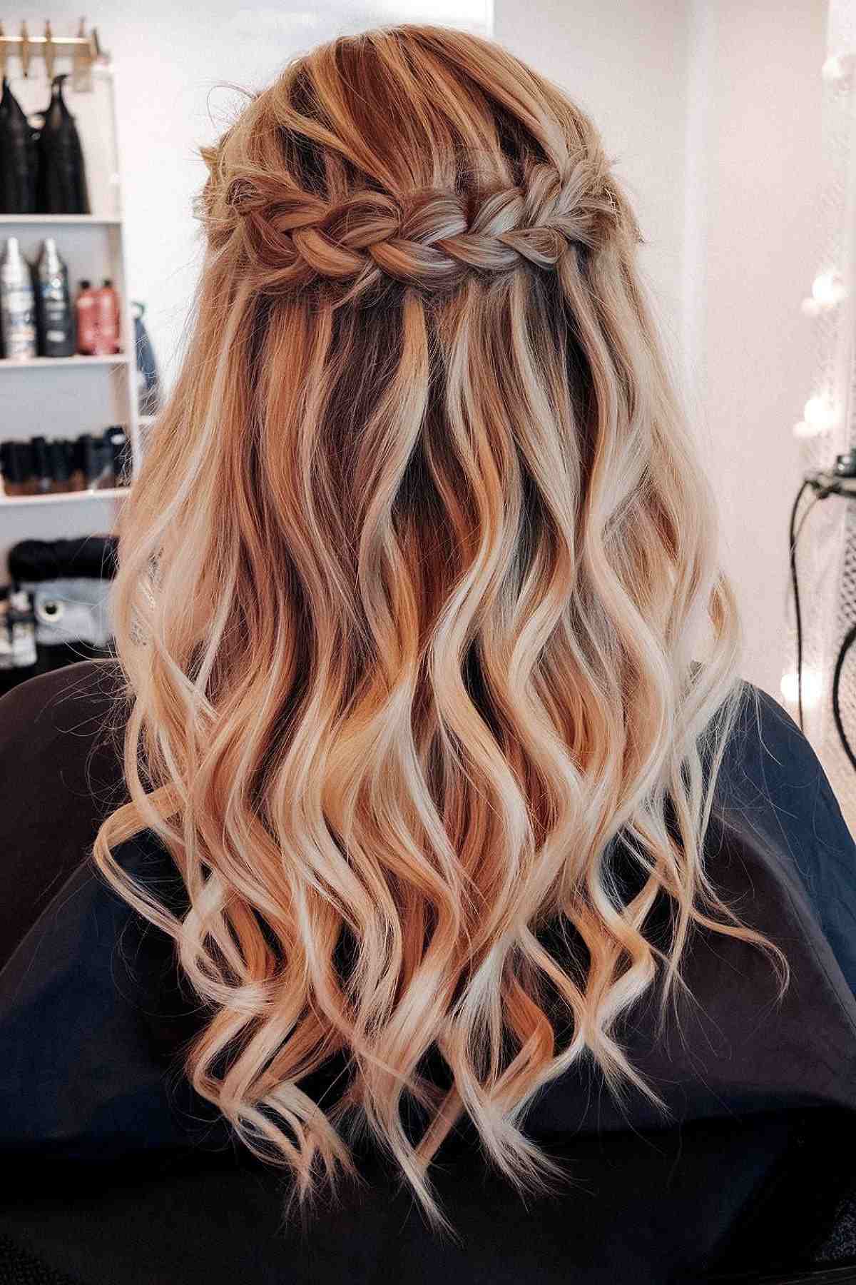 25 Gorgeous Homecoming Hairstyles to Turn Heads All Night Long This 2025