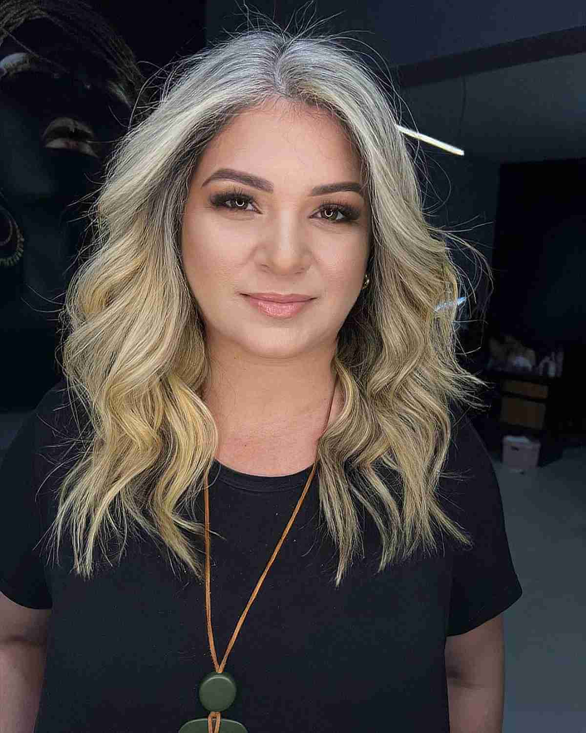 67 Exceptional Haircuts for Round Faces in 2025