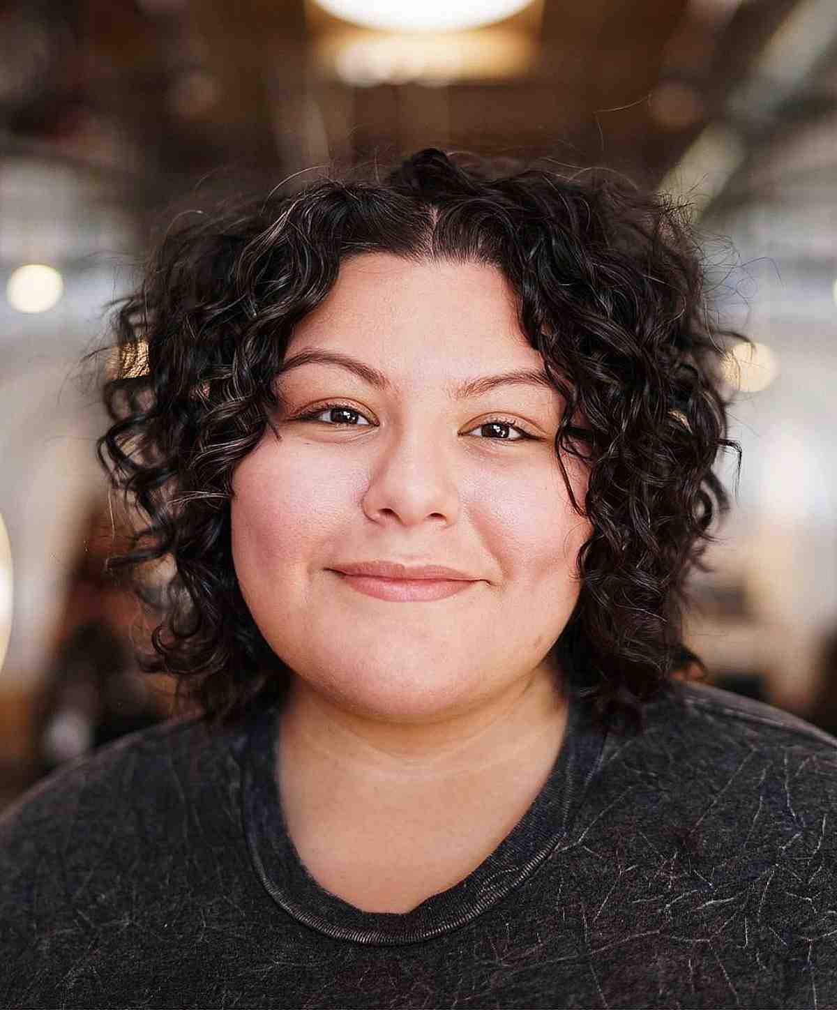67 Exceptional Haircuts for Round Faces in 2025
