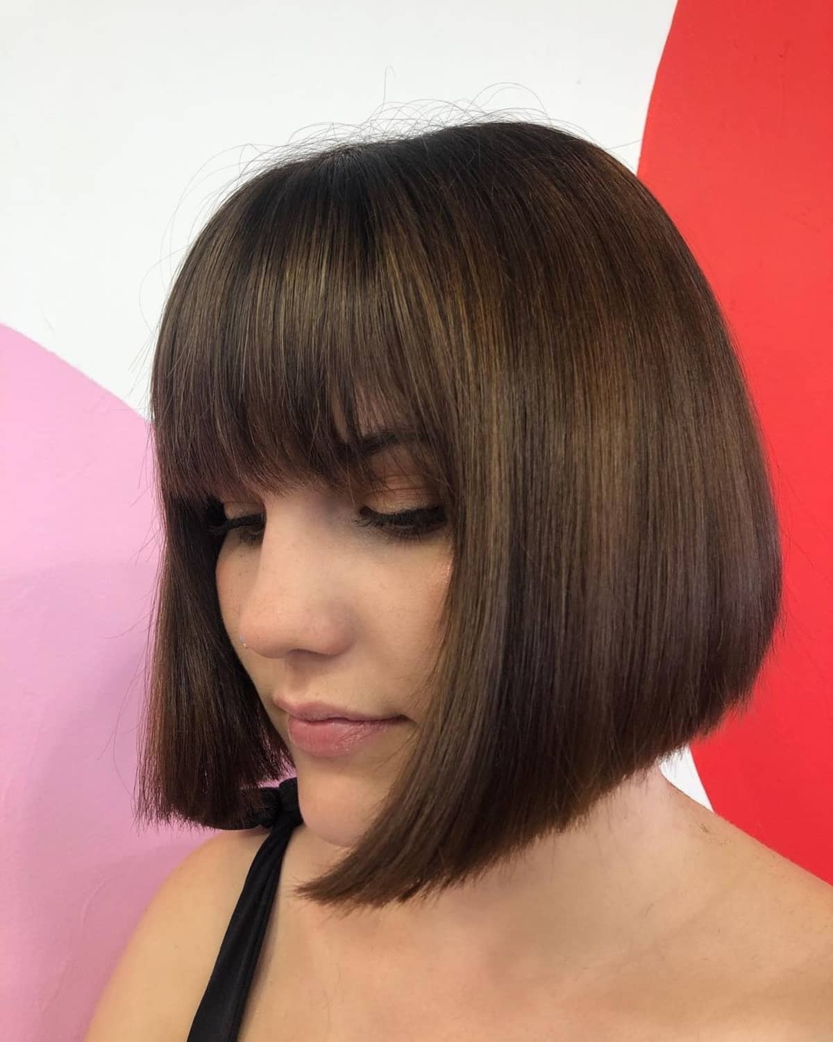 67 Exceptional Haircuts for Round Faces in 2025