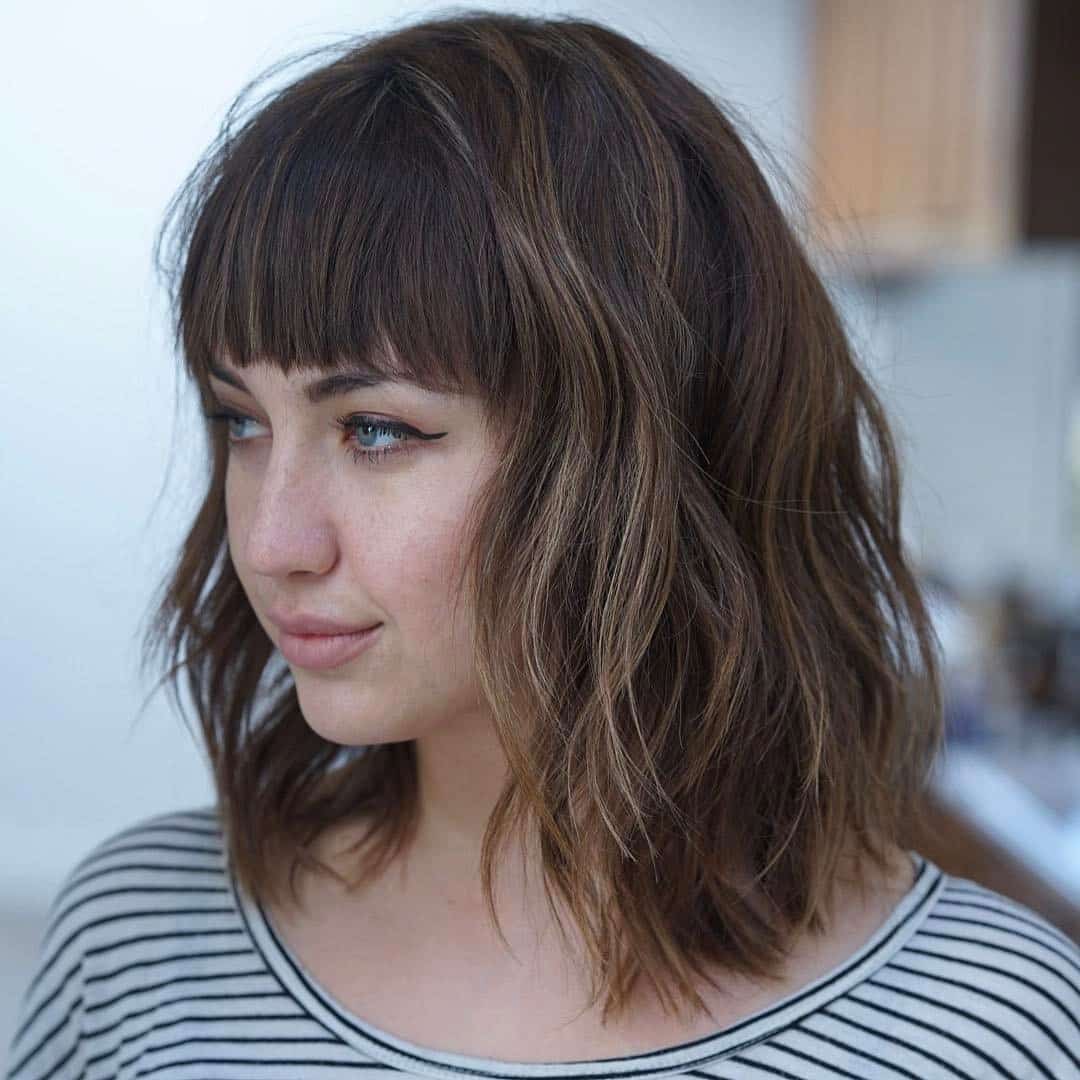 67 Exceptional Haircuts for Round Faces in 2025