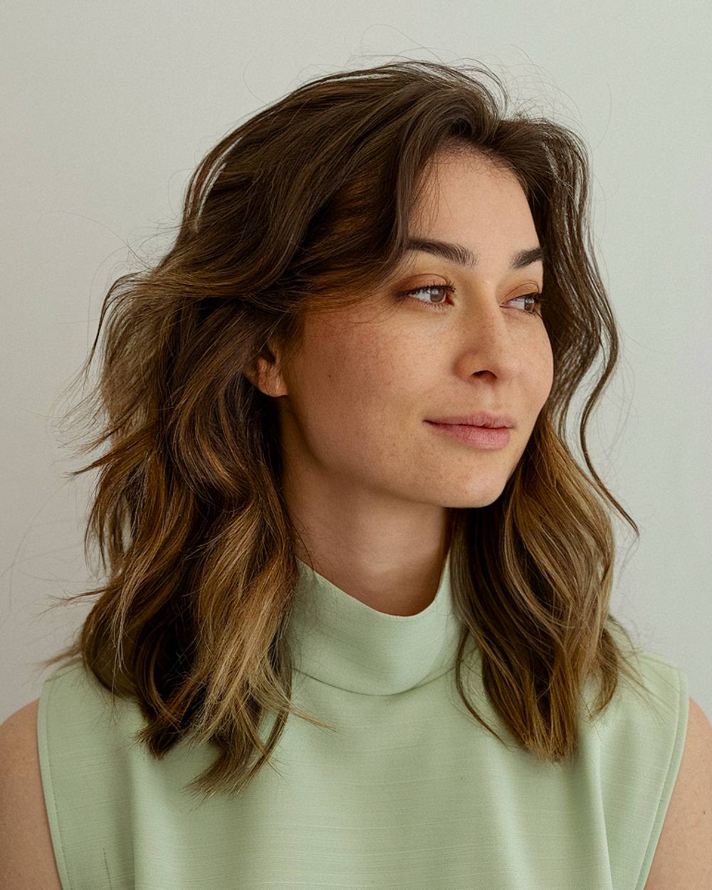 15+ Shoulder-Length Haven Cuts You’ll Want in 2025