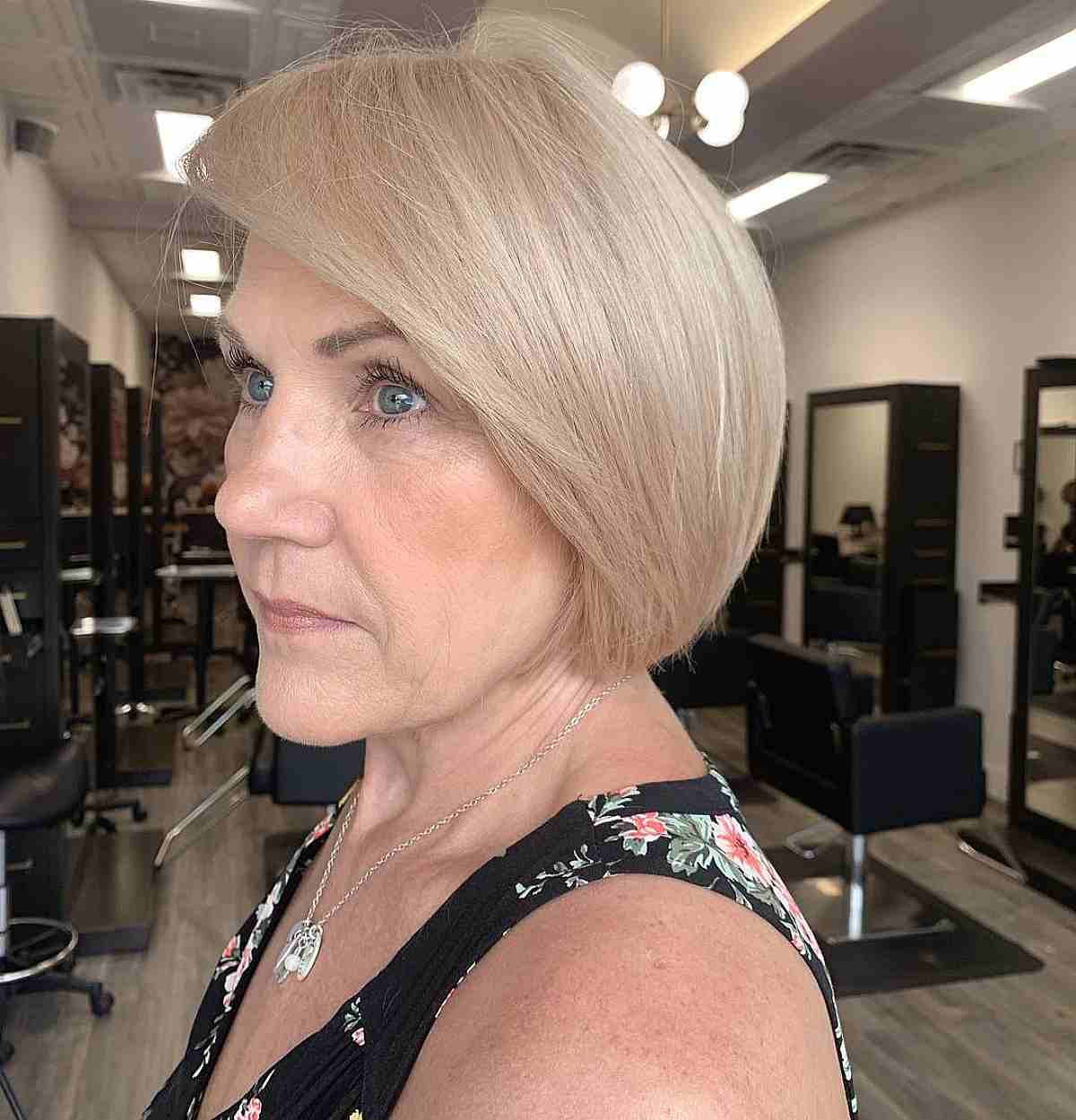 80+ Youthful Hairstyles & Haircuts for Women Over 50
