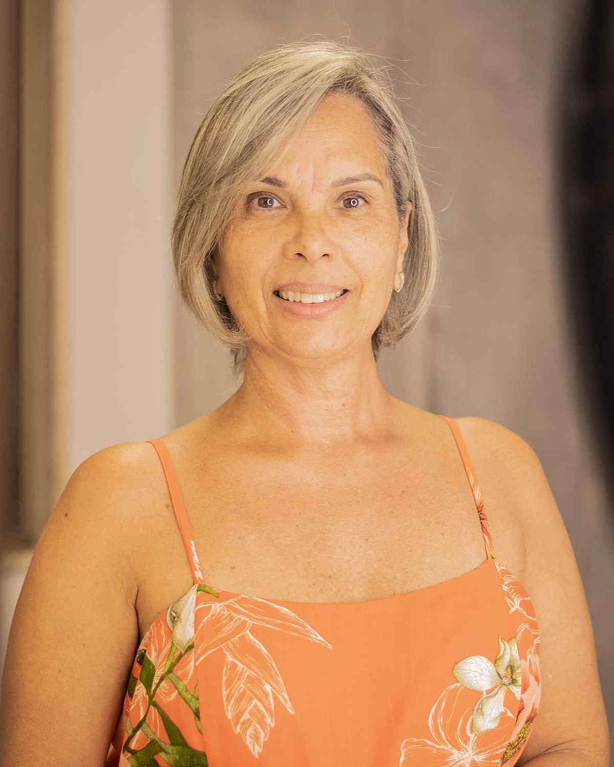 80+ Youthful Hairstyles & Haircuts for Women Over 50