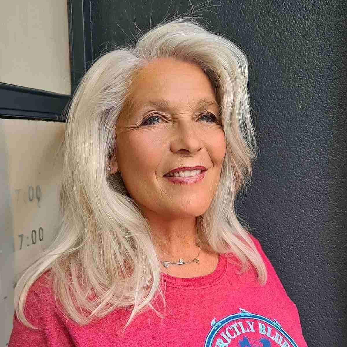 80+ Youthful Hairstyles & Haircuts for Women Over 50