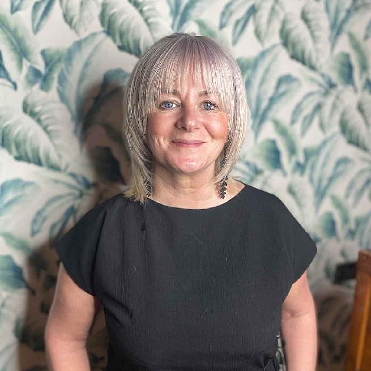 80+ Youthful Hairstyles & Haircuts for Women Over 50