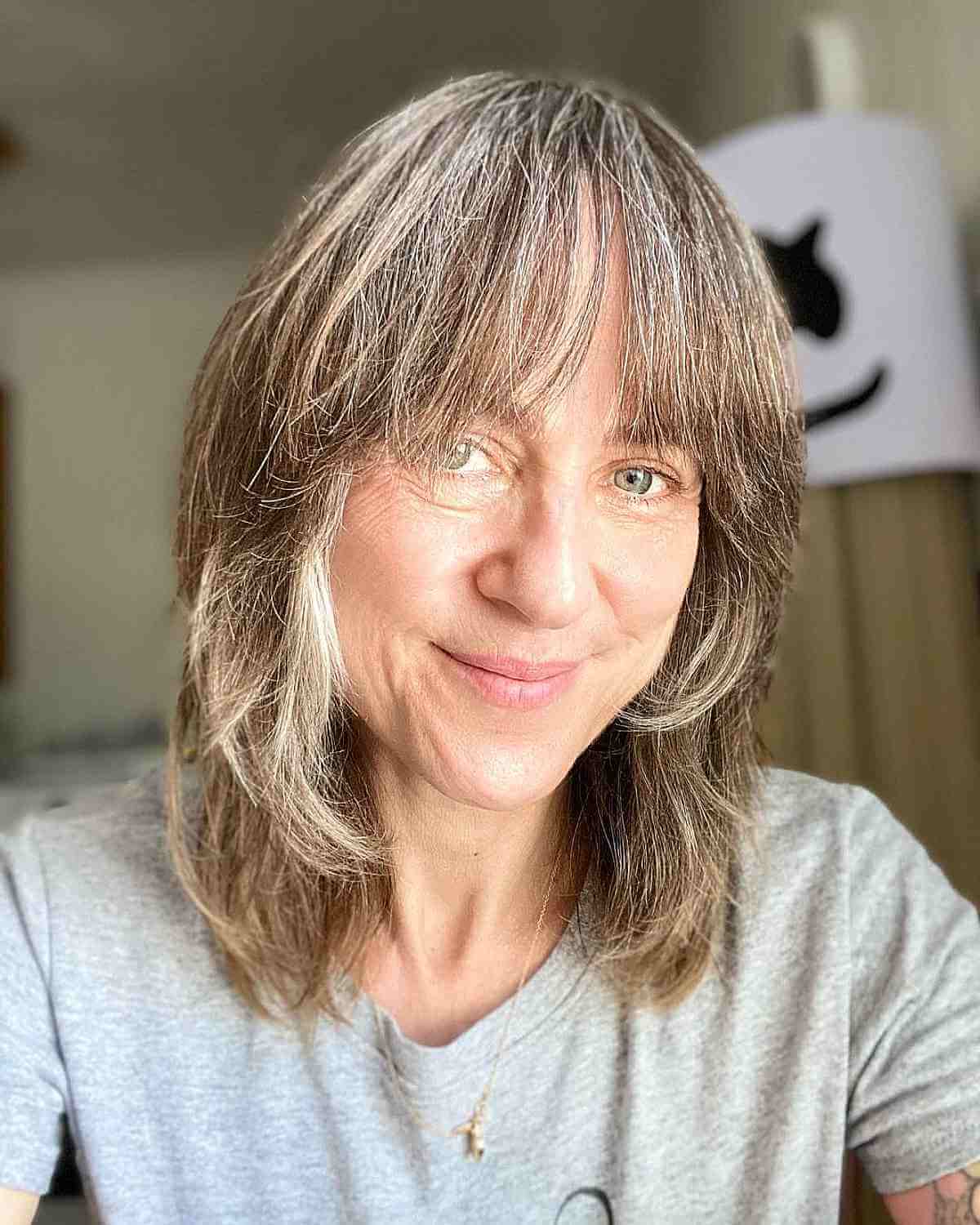 80+ Youthful Hairstyles & Haircuts for Women Over 50