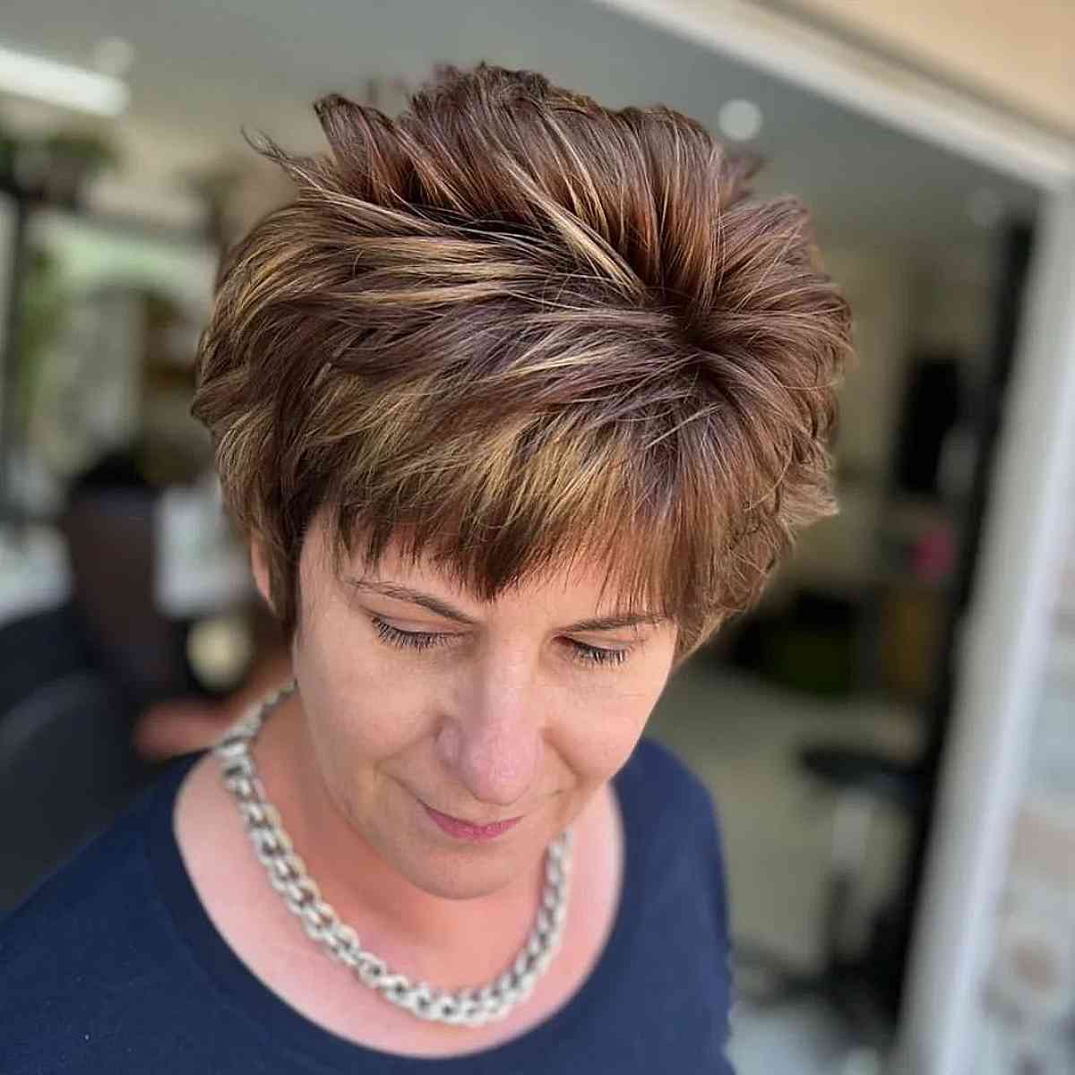 80+ Youthful Hairstyles & Haircuts for Women Over 50