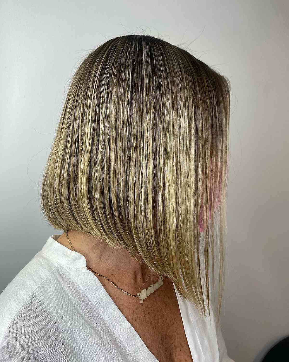 80+ Youthful Hairstyles & Haircuts for Women Over 50