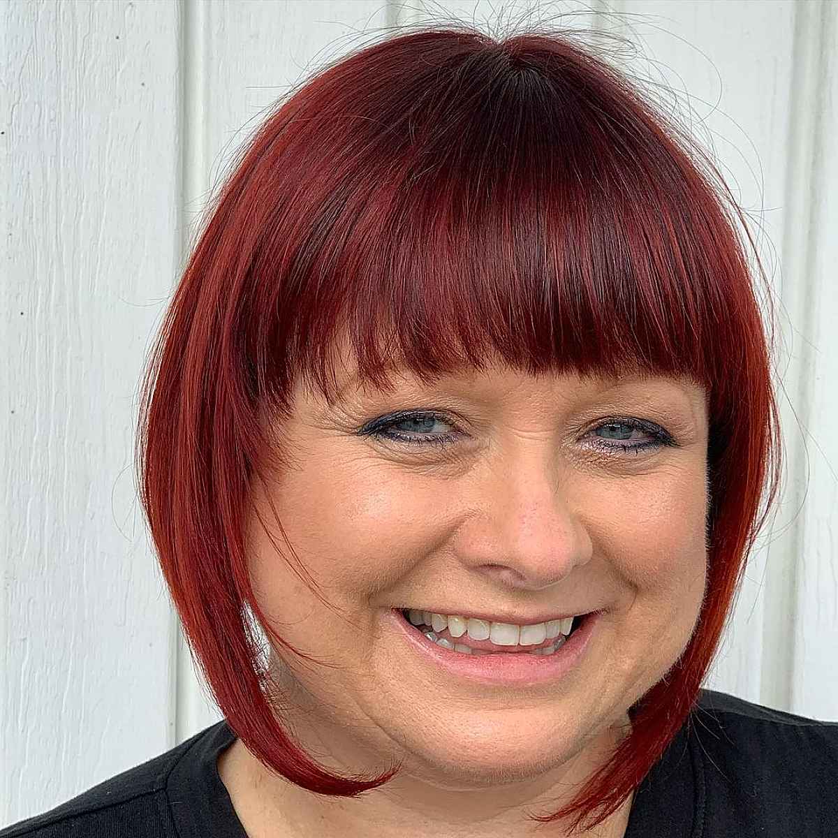 80+ Youthful Hairstyles & Haircuts for Women Over 50