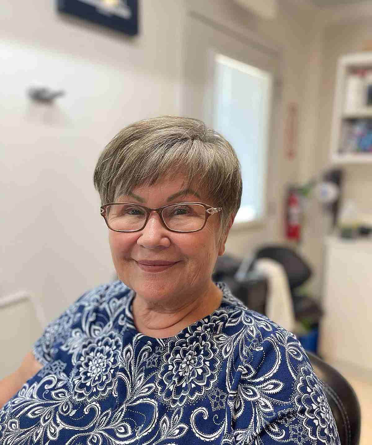 80+ Youthful Hairstyles & Haircuts for Women Over 50