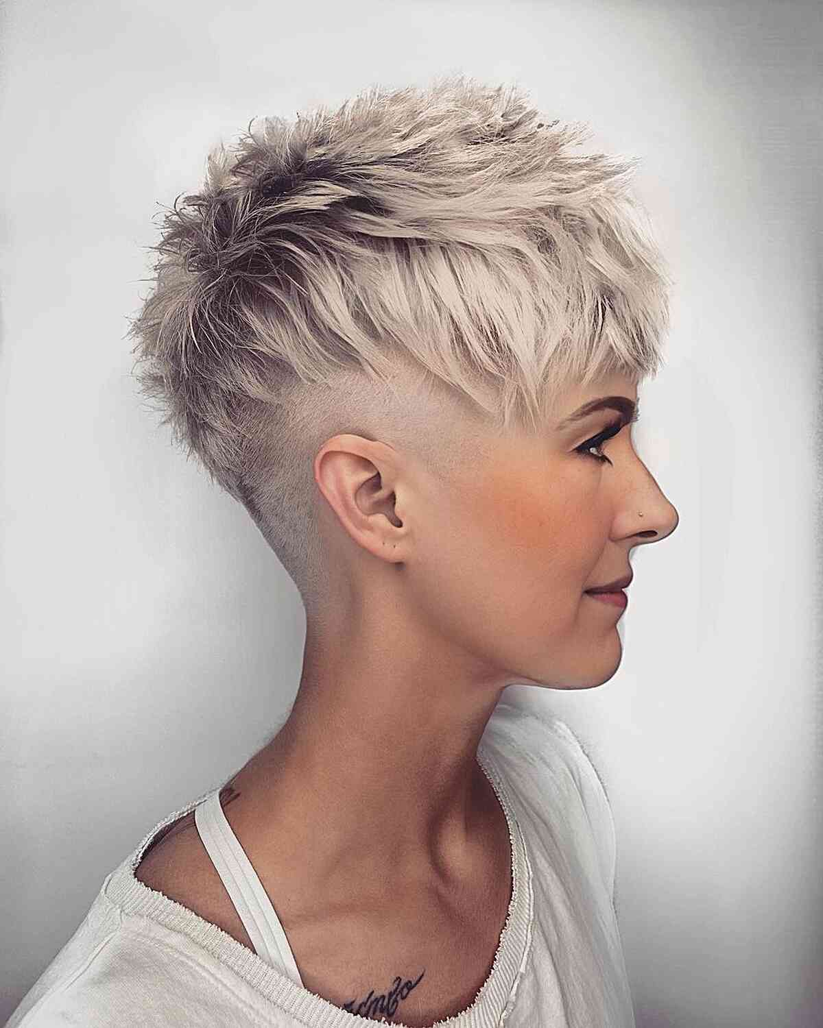 29 Trendsetting Androgynous Haircuts for the Modern Individual