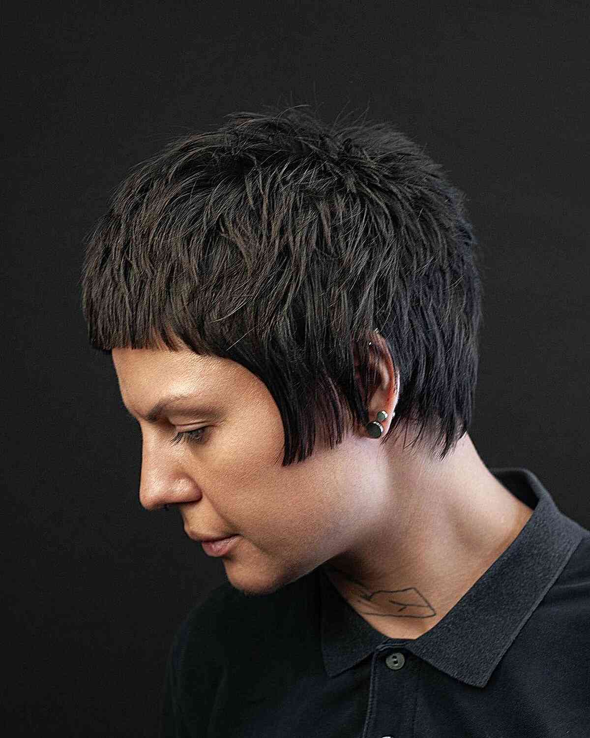 29 Trendsetting Androgynous Haircuts for the Modern Individual