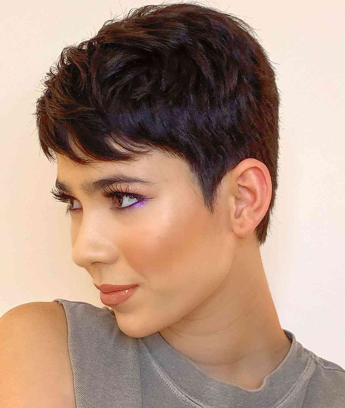 29 Trendsetting Androgynous Haircuts for the Modern Individual