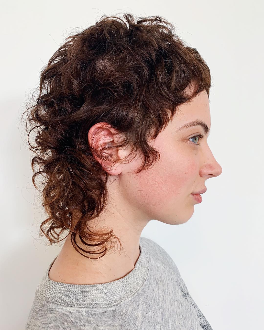 29 Trendsetting Androgynous Haircuts for the Modern Individual