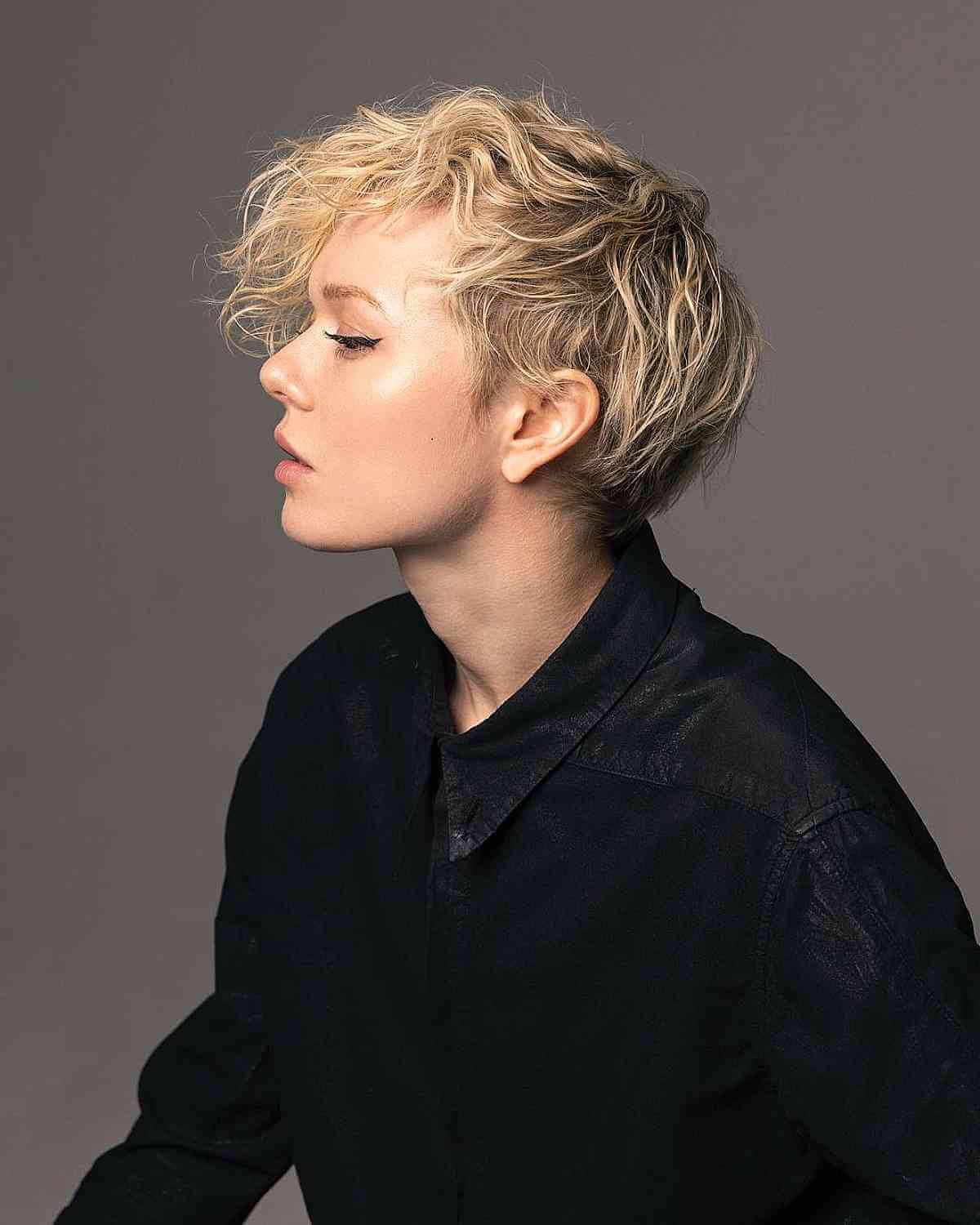 Short Fluffy Hair: 30 Ways to Pull Off This Cute Hair Trend