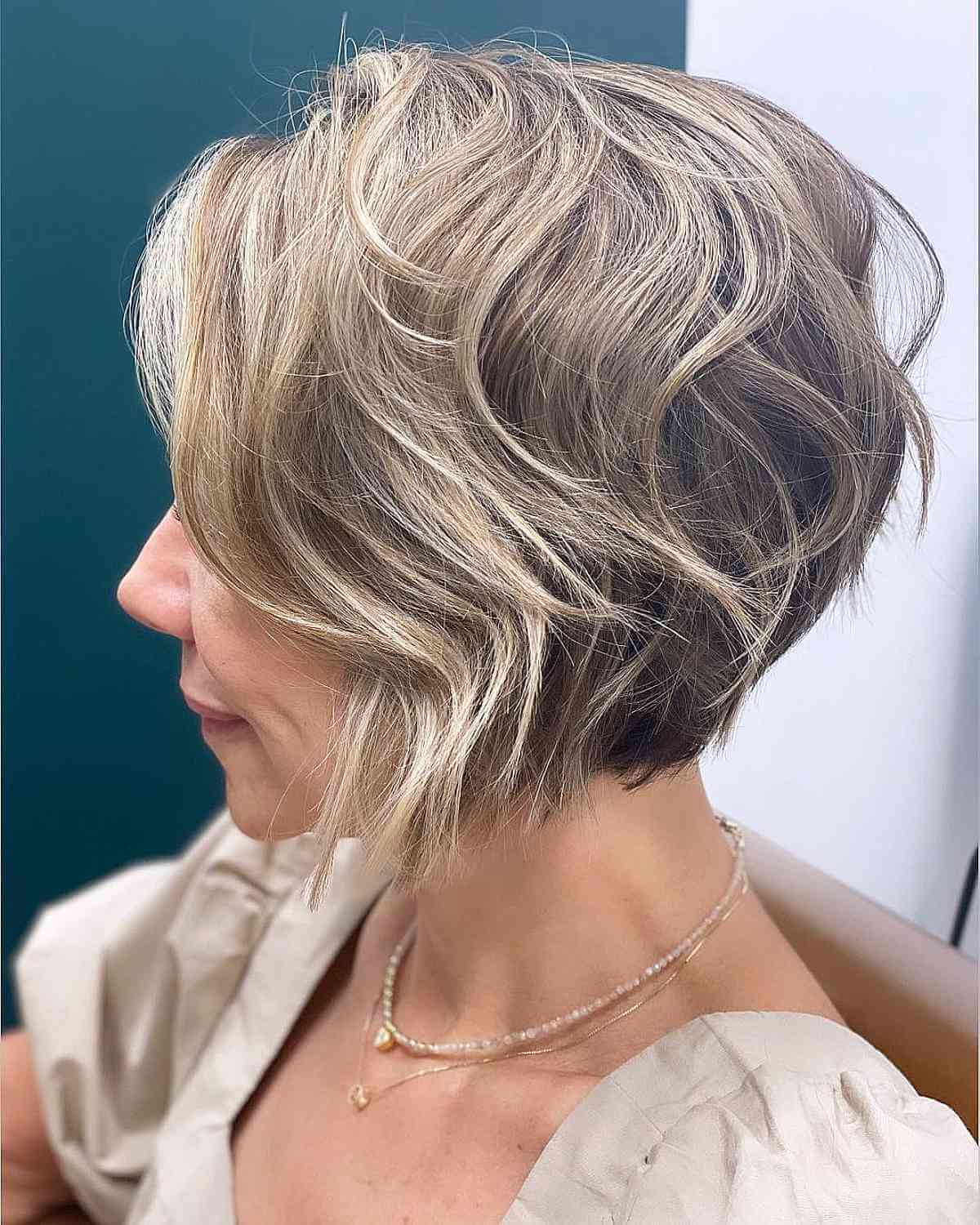 Short Fluffy Hair: 30 Ways to Pull Off This Cute Hair Trend