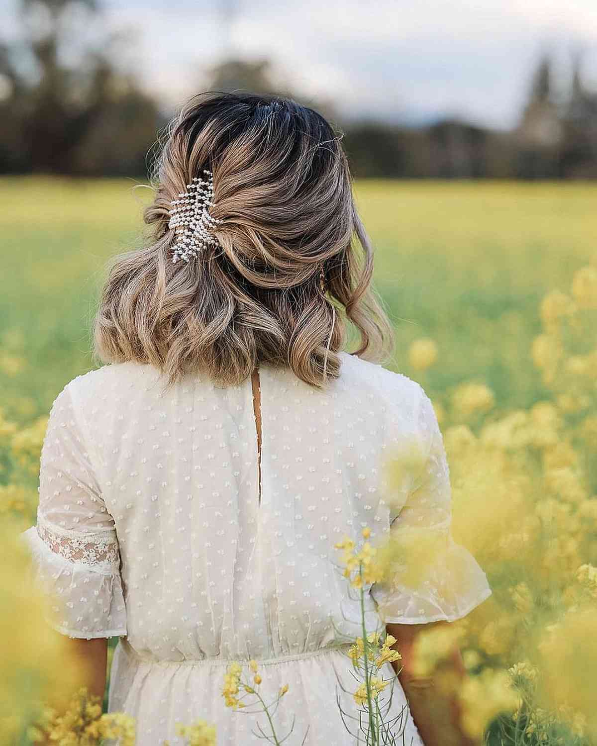 34 Gorgeous Short Wedding Hairstyles and Bridal Hair Ideas