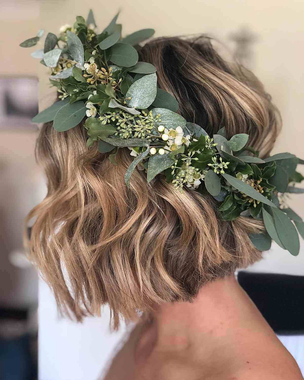34 Gorgeous Short Wedding Hairstyles and Bridal Hair Ideas