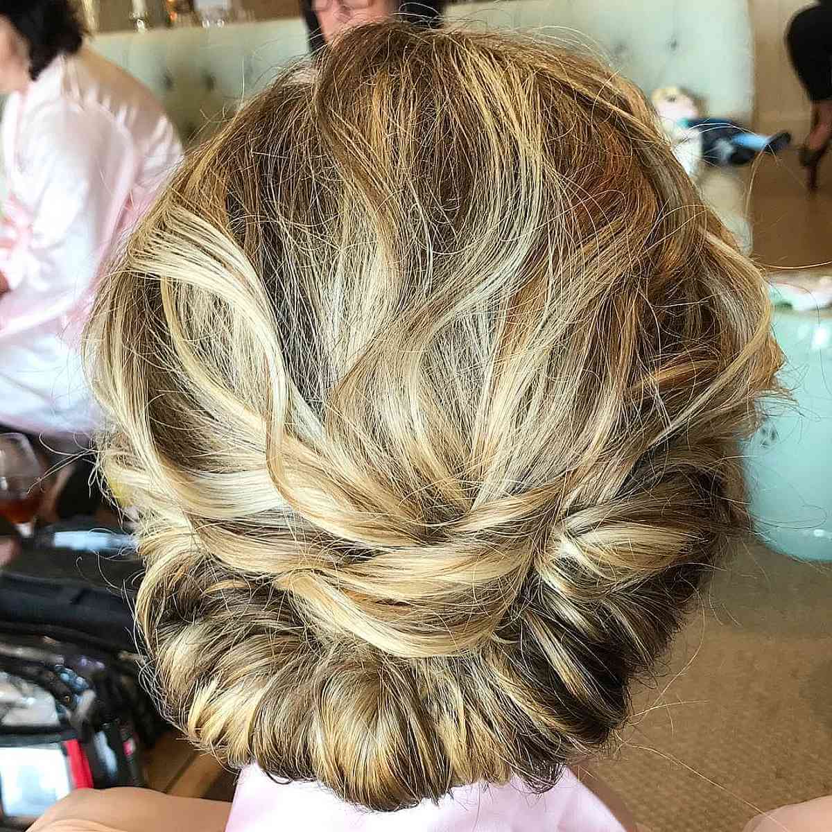 34 Gorgeous Short Wedding Hairstyles and Bridal Hair Ideas