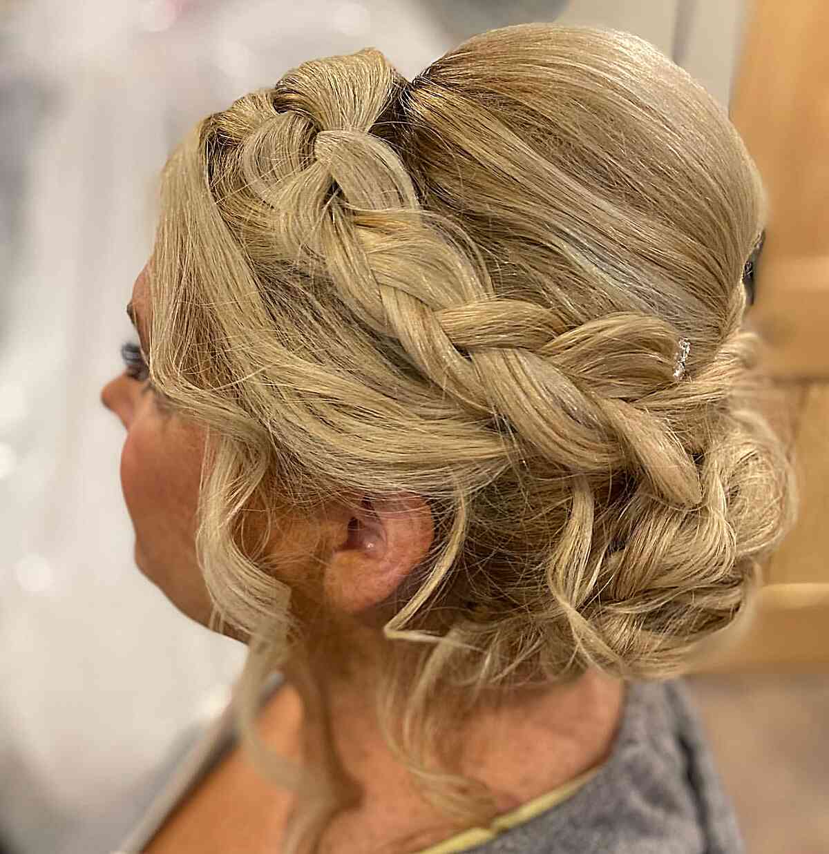 Mother of the Bride Hairstyles: 28 Elegant Looks for 2025