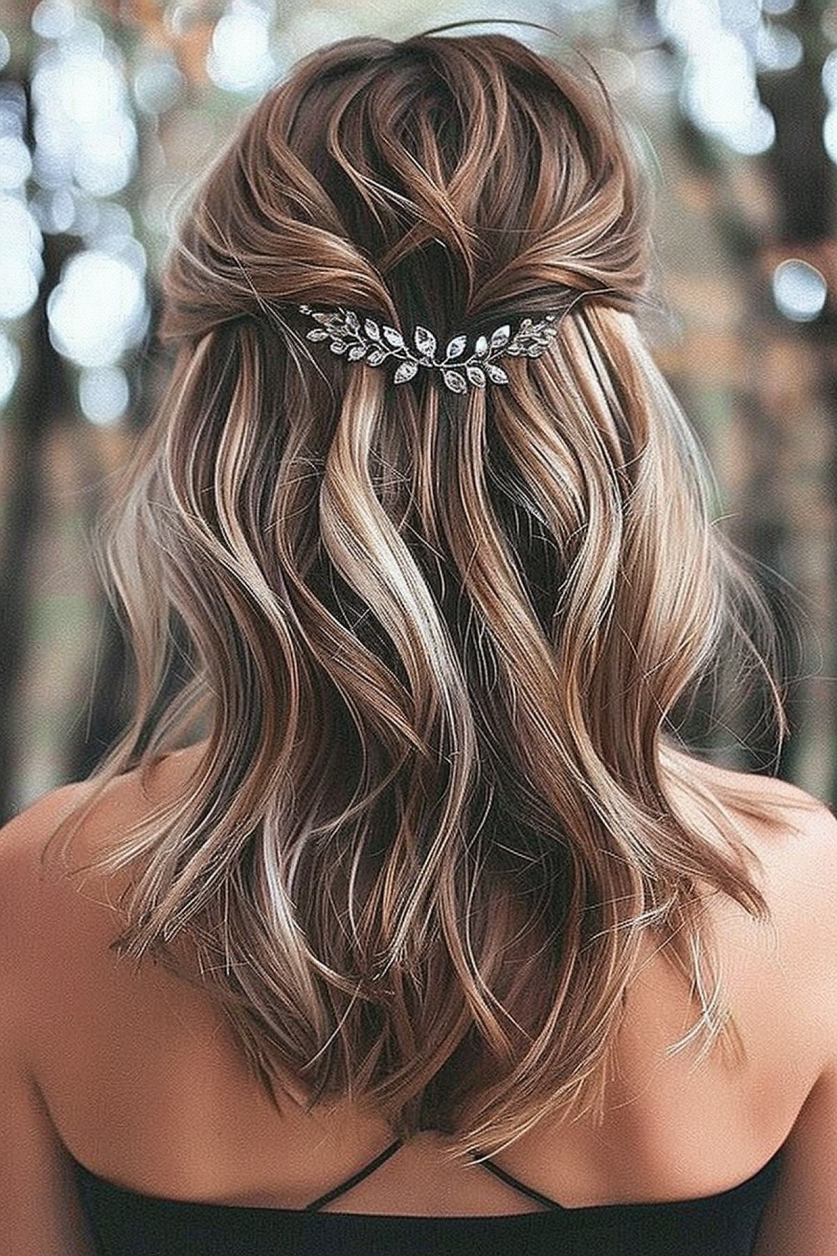 41 Simple &#038; Cute Wedding Guest Hairstyle Ideas