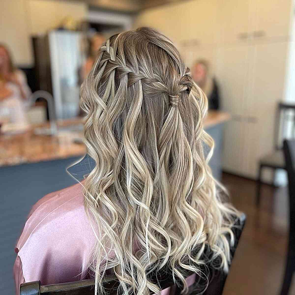 41 Simple &#038; Cute Wedding Guest Hairstyle Ideas