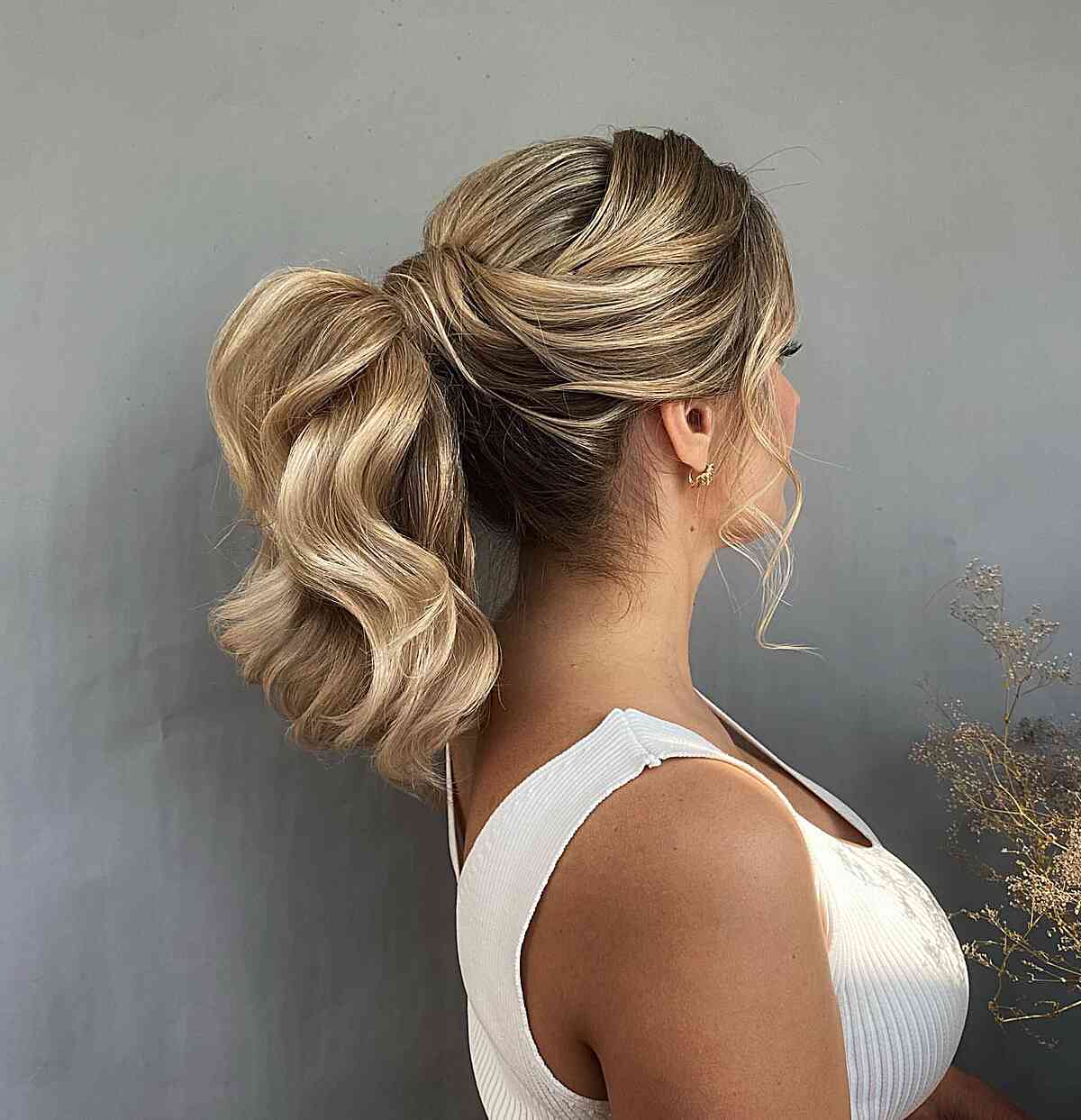 41 Simple &#038; Cute Wedding Guest Hairstyle Ideas