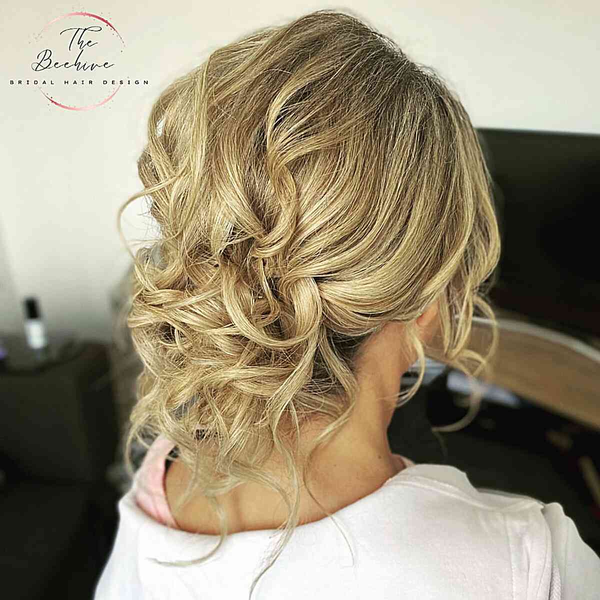 41 Simple &#038; Cute Wedding Guest Hairstyle Ideas