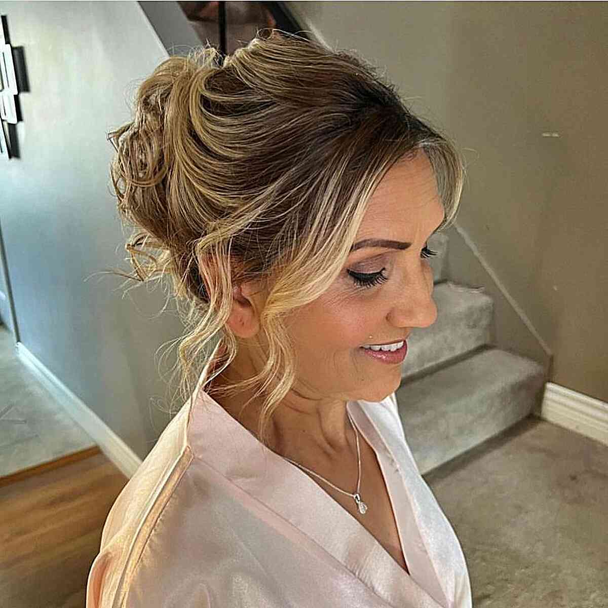27 Elegant Mother of the Groom Hairstyles for Your Son&#8217;s Big Day