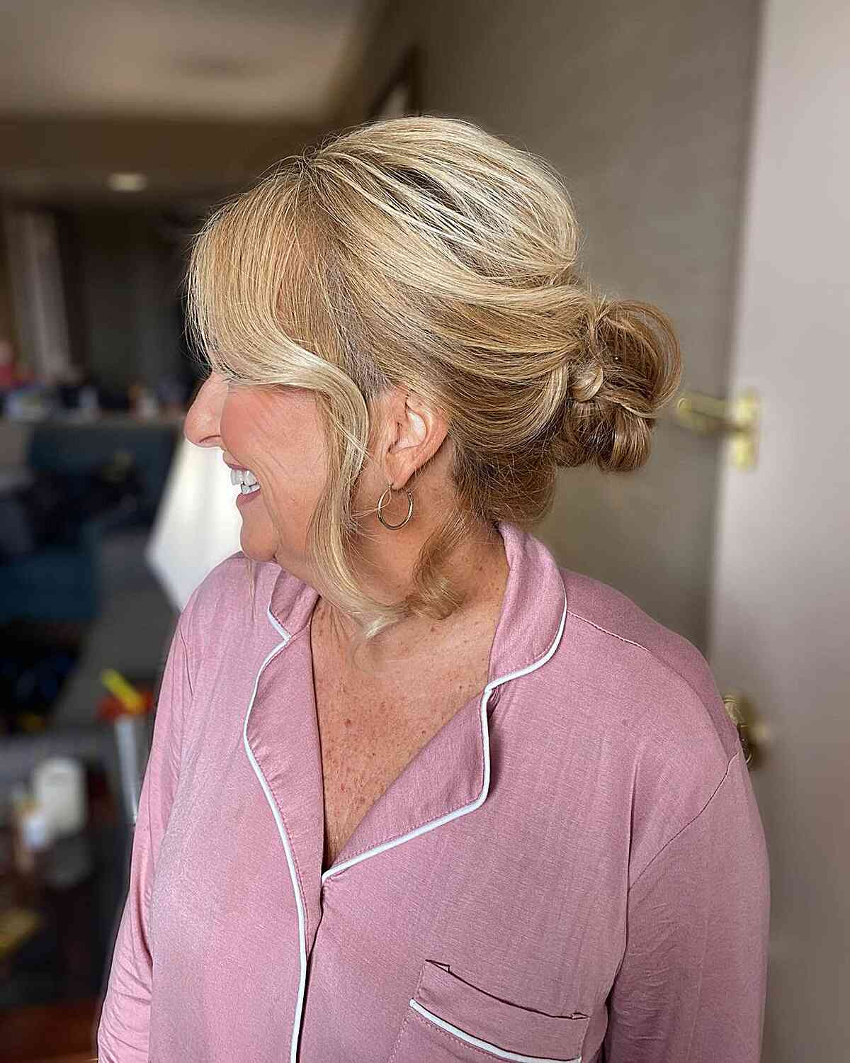 27 Elegant Mother of the Groom Hairstyles for Your Son&#8217;s Big Day