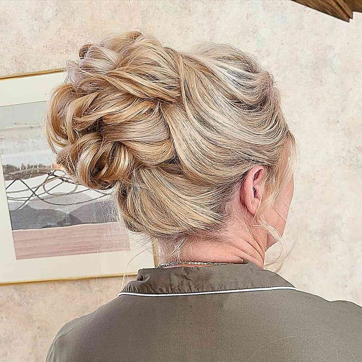 27 Elegant Mother of the Groom Hairstyles for Your Son&#8217;s Big Day