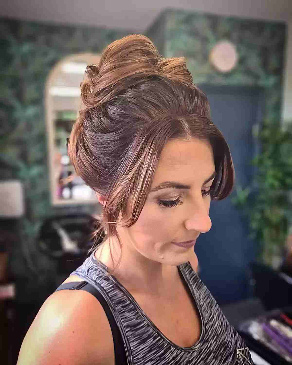 27 Elegant Mother of the Groom Hairstyles for Your Son&#8217;s Big Day