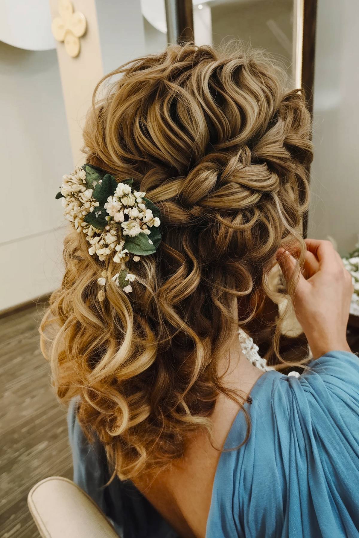 15+ Stunning Bridesmaid Hairstyles for Natural Curly Hair in 2025
