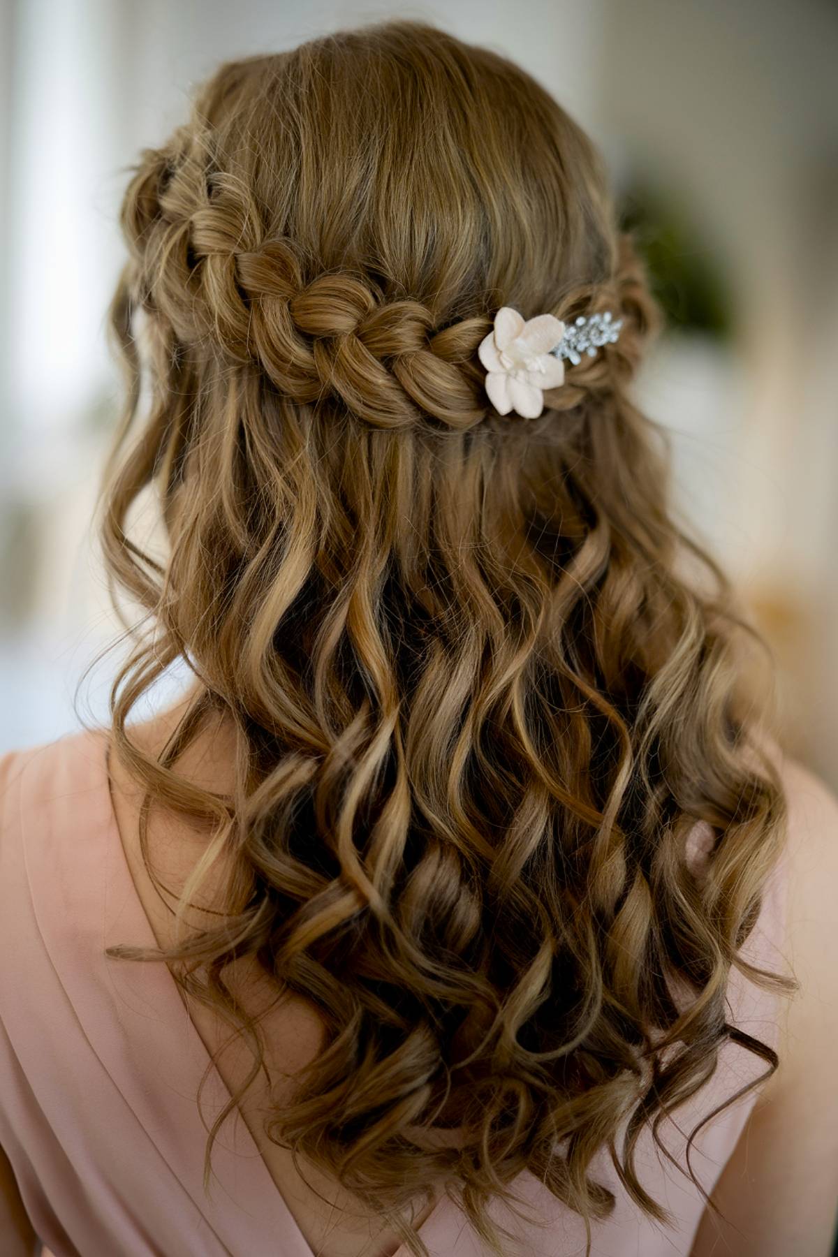 15+ Stunning Bridesmaid Hairstyles for Natural Curly Hair in 2025