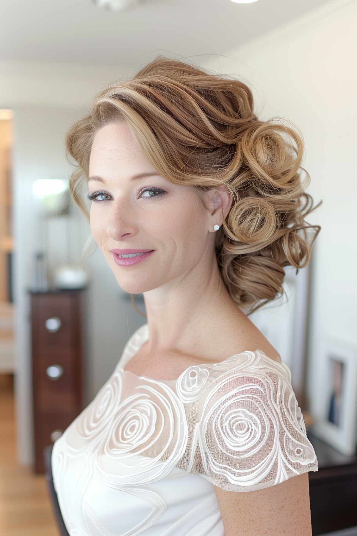 25 Best Wedding Hairstyle Ideas for Medium-Length Hair in 2025