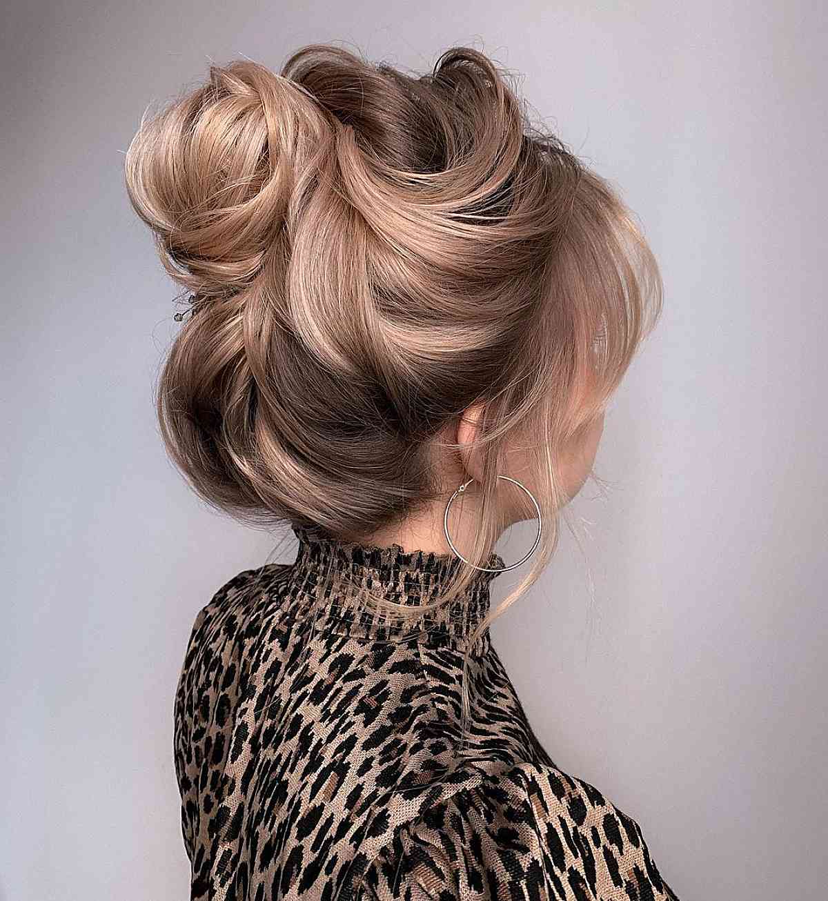 35 Cutest Prom Updos for 2025 &#8211; Easy Updo Hairstyles