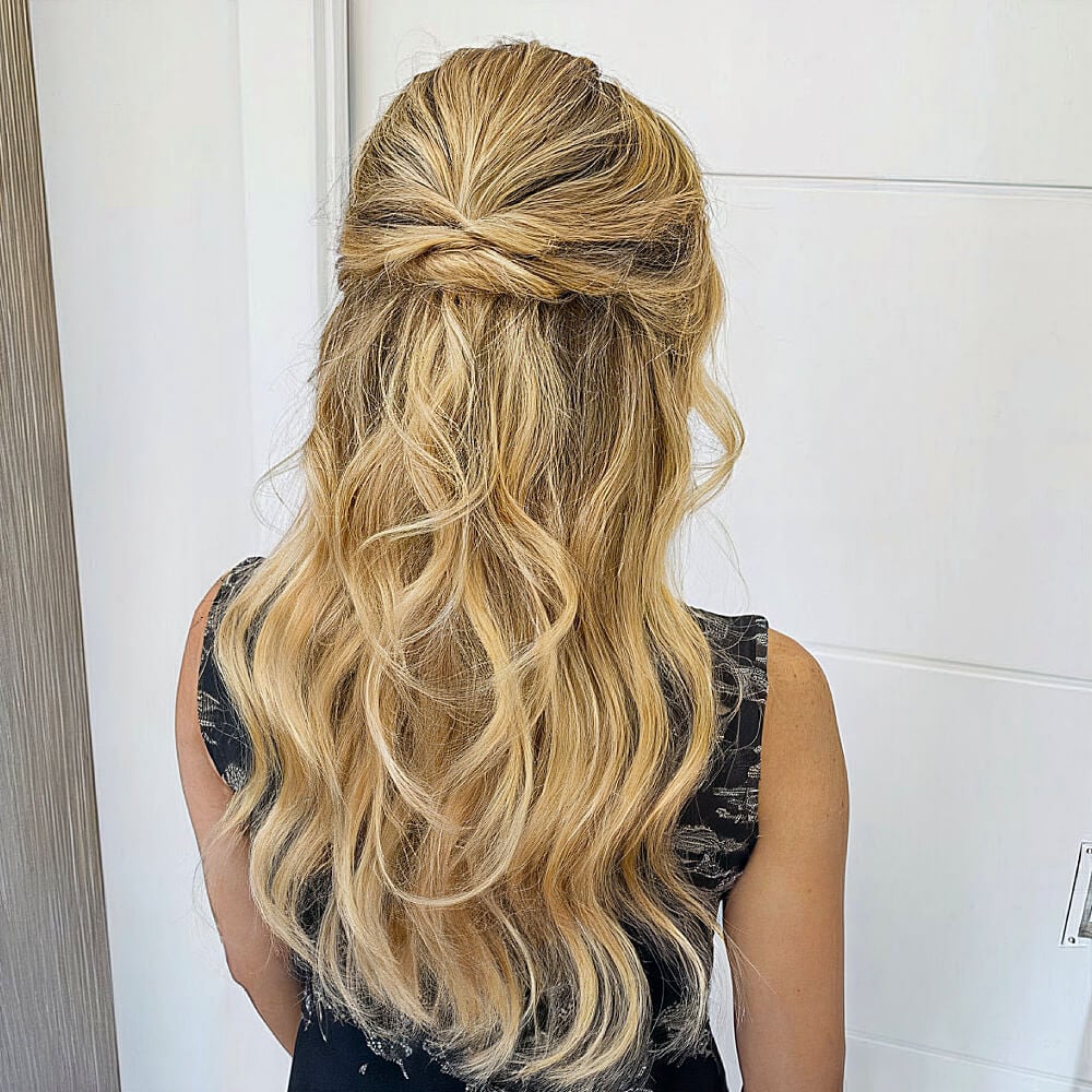 25 Cute Prom Hairstyles for 2025 &#8211; Updos, Braids, Half Ups &#038; Down Dos