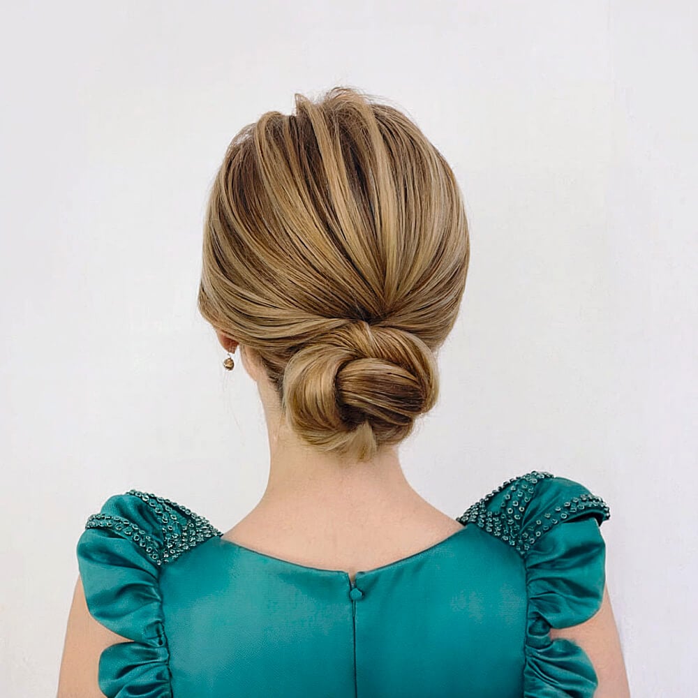 25 Cute Prom Hairstyles for 2025 &#8211; Updos, Braids, Half Ups &#038; Down Dos