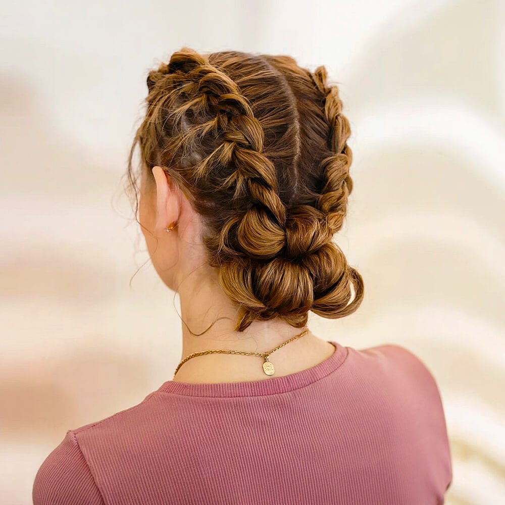 19 Cutest Prom Hairstyles for Medium-Length Hair for 2025
