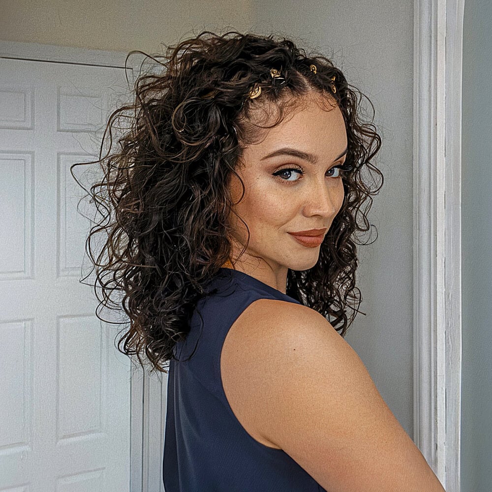 19 Cutest Prom Hairstyles for Medium-Length Hair for 2025