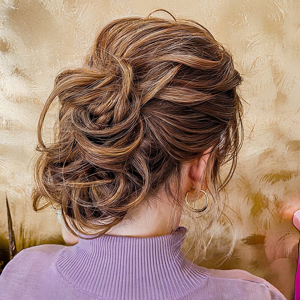 19 Cutest Prom Hairstyles for Medium-Length Hair for 2025